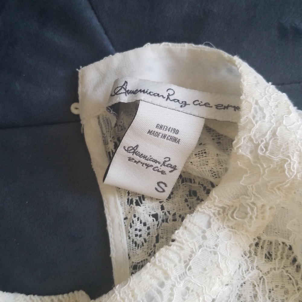 American Rag Lace Crop Top - Picture 4 of 5